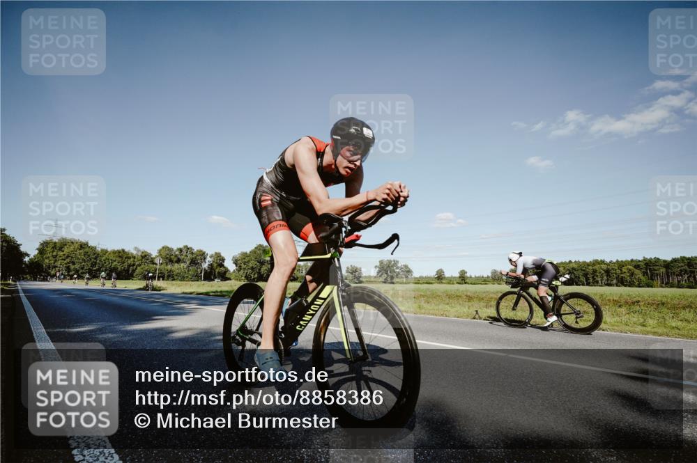 07.09.2025 - 19. Norderstedt Triathlon Michael Burmester http://msf.ph/oto/8858386 07.09.2025 15:39:16 Radfahren 522 meine-sportfotos.de