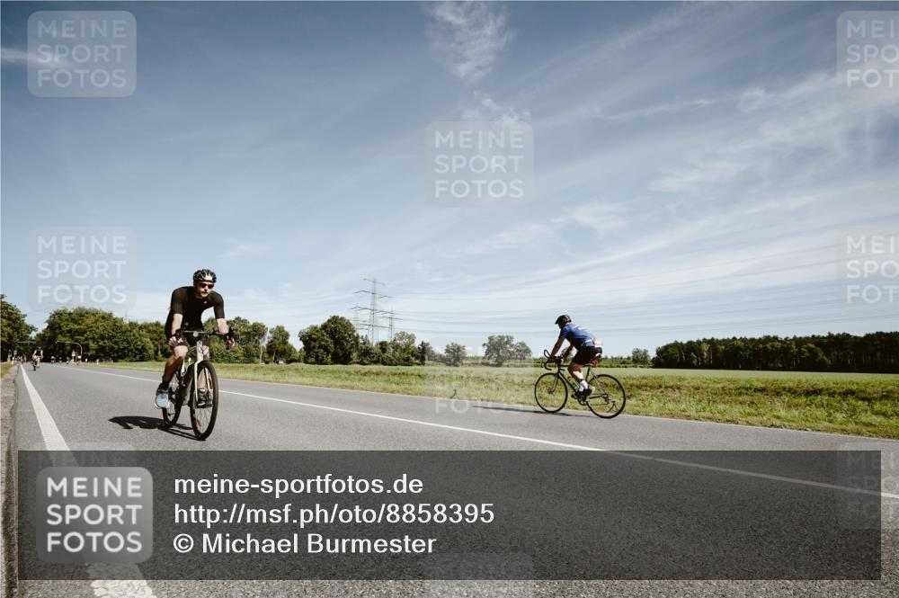 07.09.2025 - 19. Norderstedt Triathlon Michael Burmester http://msf.ph/oto/8858395 07.09.2025 12:32:05 Radfahren 260 meine-sportfotos.de