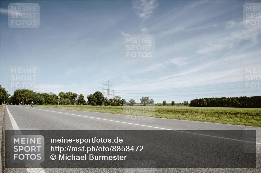 07.09.2025 - 19. Norderstedt Triathlon Michael Burmester http://msf.ph/oto/8858472 07.09.2025 12:32:53 Radfahren  meine-sportfotos.de