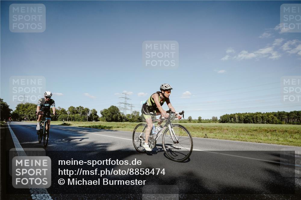 07.09.2025 - 19. Norderstedt Triathlon Michael Burmester http://msf.ph/oto/8858474 07.09.2025 15:40:08 Radfahren 923, 1400, 1422, 1448, 1485 meine-sportfotos.de