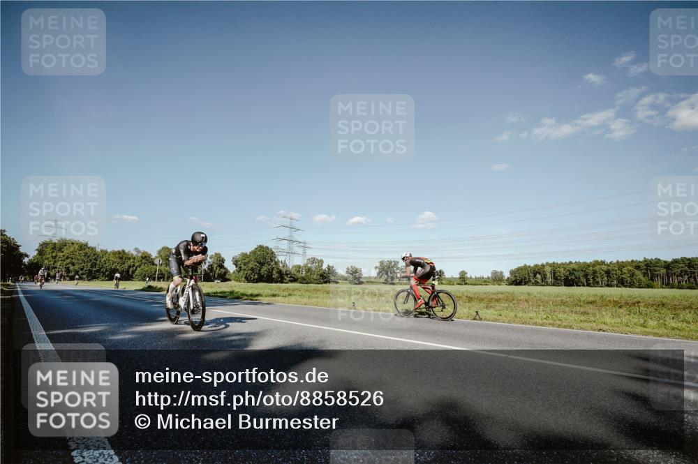 07.09.2025 - 19. Norderstedt Triathlon Michael Burmester http://msf.ph/oto/8858526 07.09.2025 15:40:31 Radfahren 498, 510, 537, 1430, 1522 meine-sportfotos.de