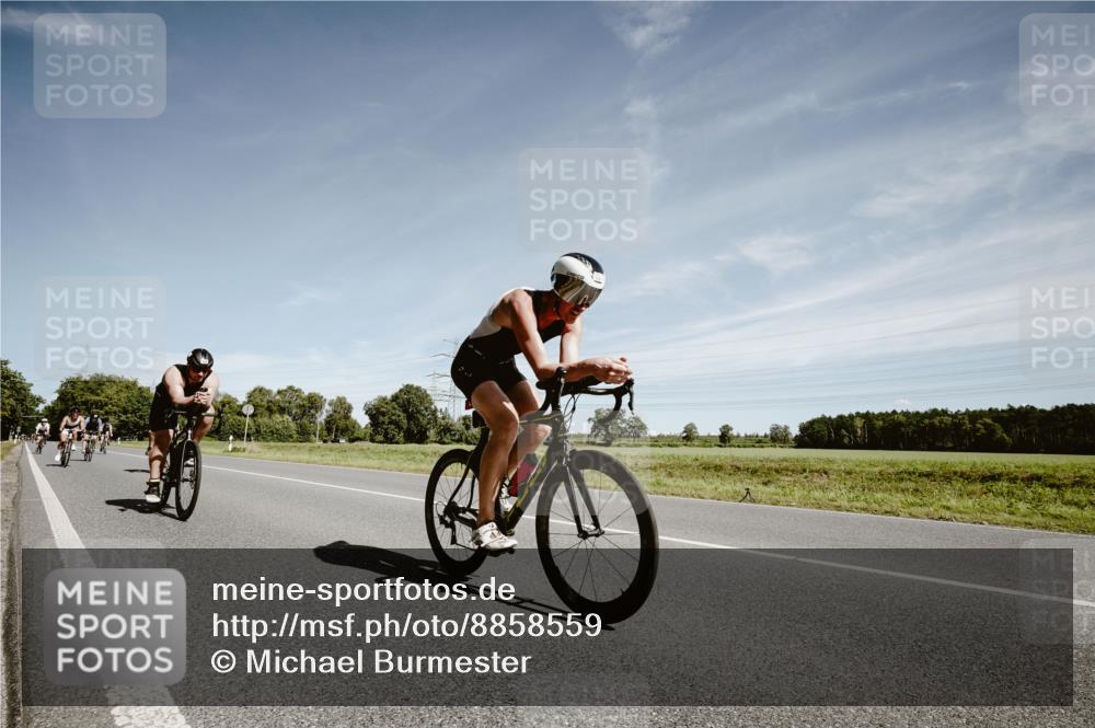 07.09.2025 - 19. Norderstedt Triathlon Michael Burmester http://msf.ph/oto/8858559 07.09.2025 12:33:48 Radfahren 236, 243, 308, 767, 783, 820 meine-sportfotos.de