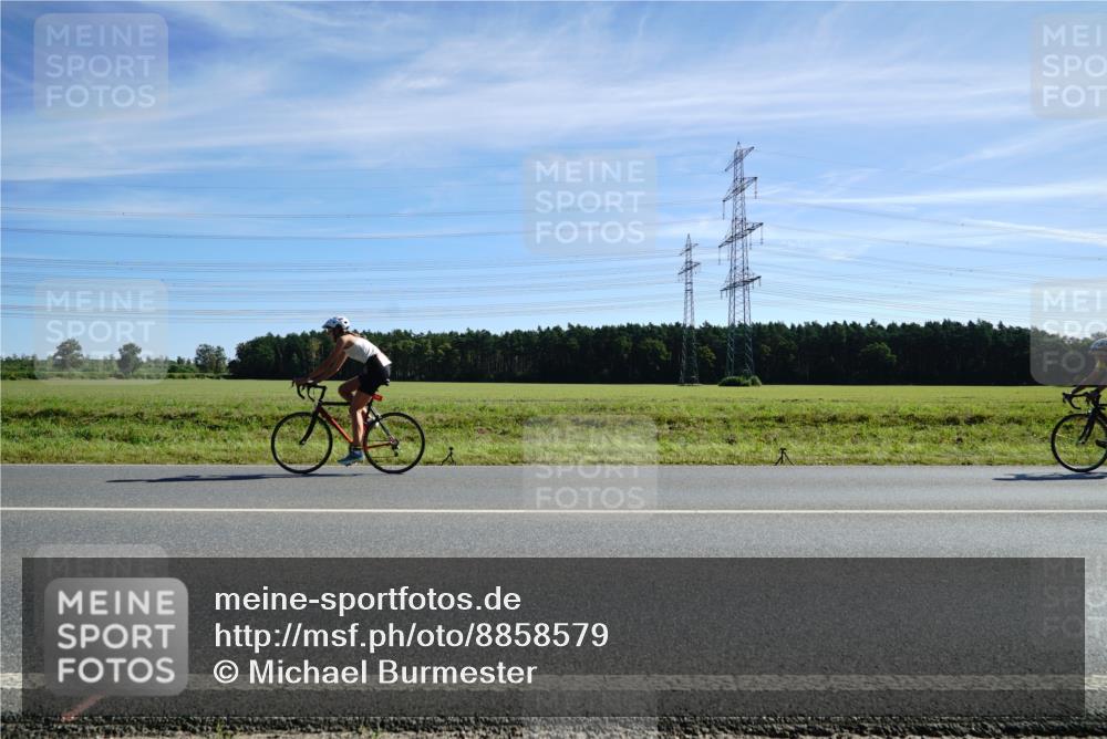 07.09.2025 - 19. Norderstedt Triathlon Michael Burmester http://msf.ph/oto/8858579 07.09.2025 11:30:59 Radfahren 787, 1202 meine-sportfotos.de