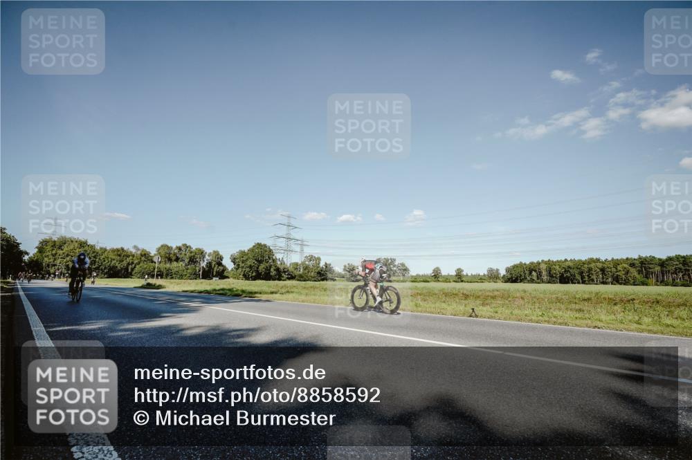 07.09.2025 - 19. Norderstedt Triathlon Michael Burmester http://msf.ph/oto/8858592 07.09.2025 15:41:00 Radfahren 448, 506, 513, 541, 952 meine-sportfotos.de