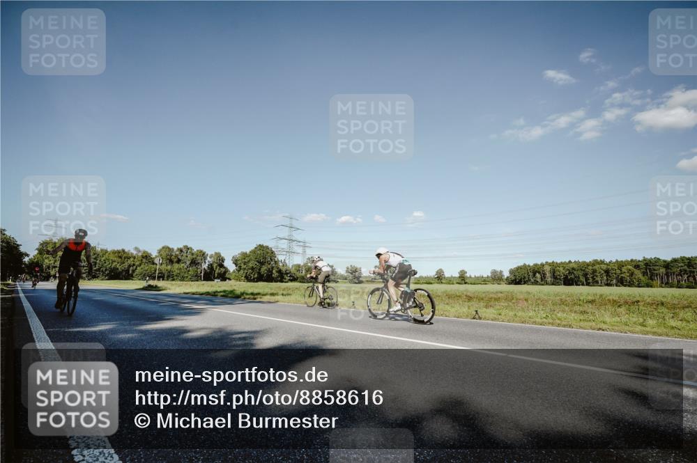 07.09.2025 - 19. Norderstedt Triathlon Michael Burmester http://msf.ph/oto/8858616 07.09.2025 15:41:10 Radfahren 527, 1443 meine-sportfotos.de
