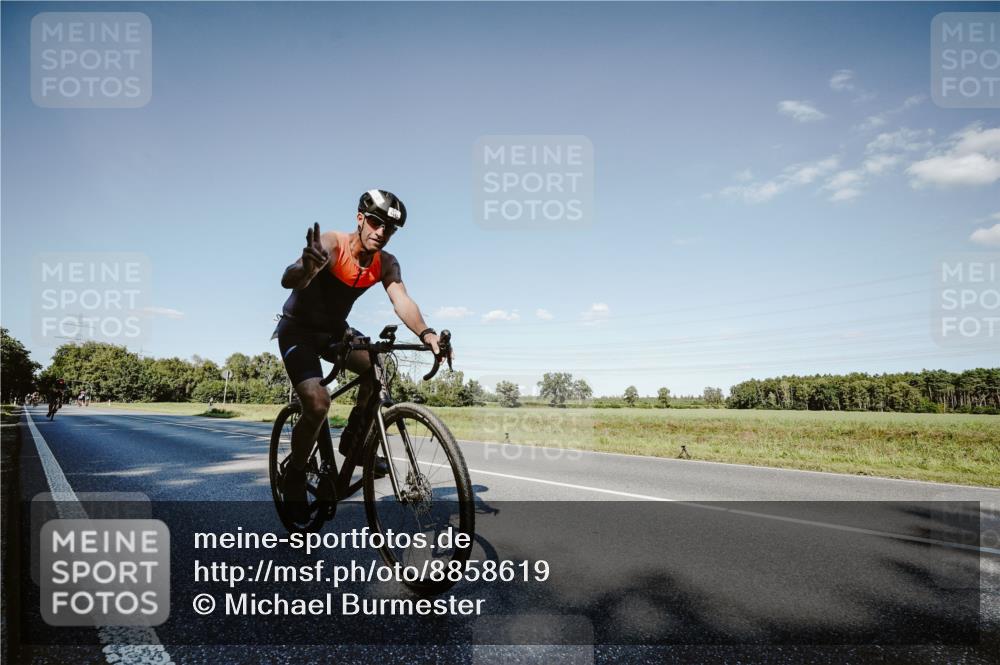 07.09.2025 - 19. Norderstedt Triathlon Michael Burmester http://msf.ph/oto/8858619 07.09.2025 15:41:11 Radfahren 527, 1443 meine-sportfotos.de