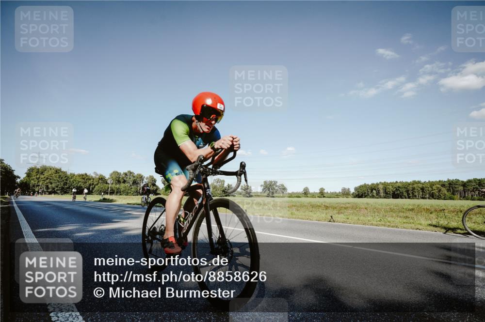 07.09.2025 - 19. Norderstedt Triathlon Michael Burmester http://msf.ph/oto/8858626 07.09.2025 15:41:13 Radfahren 527, 1443 meine-sportfotos.de
