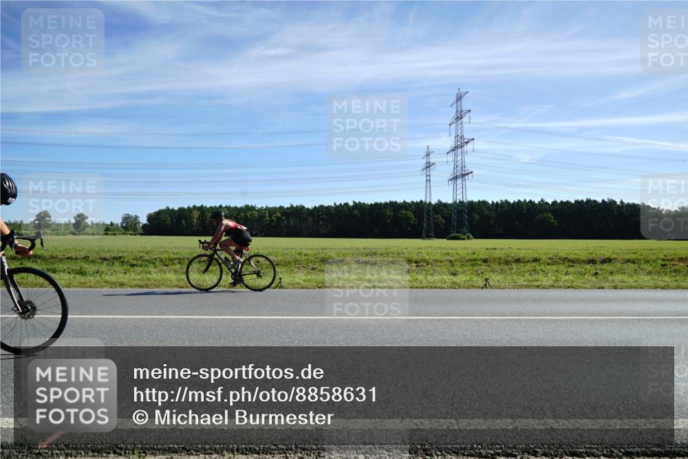 07.09.2025 - 19. Norderstedt Triathlon Michael Burmester http://msf.ph/oto/8858631 07.09.2025 11:31:20 Radfahren 1179, 1211 meine-sportfotos.de