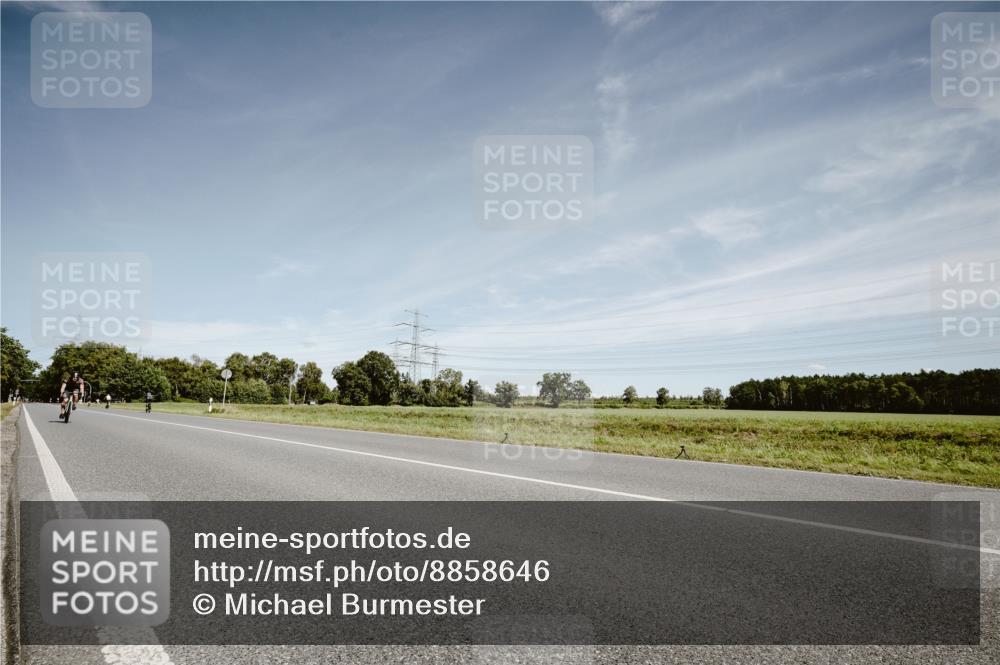 07.09.2025 - 19. Norderstedt Triathlon Michael Burmester http://msf.ph/oto/8858646 07.09.2025 12:34:29 Radfahren 244, 1293 meine-sportfotos.de