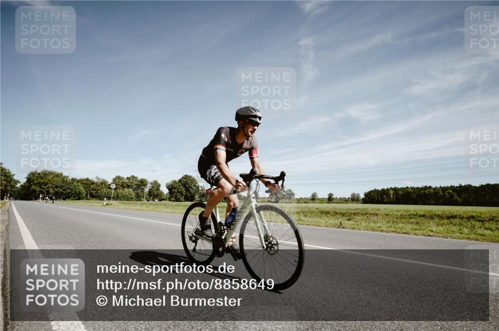07.09.2025 - 19. Norderstedt Triathlon Michael Burmester http://msf.ph/oto/8858649 07.09.2025 12:34:31 Radfahren 1293 meine-sportfotos.de
