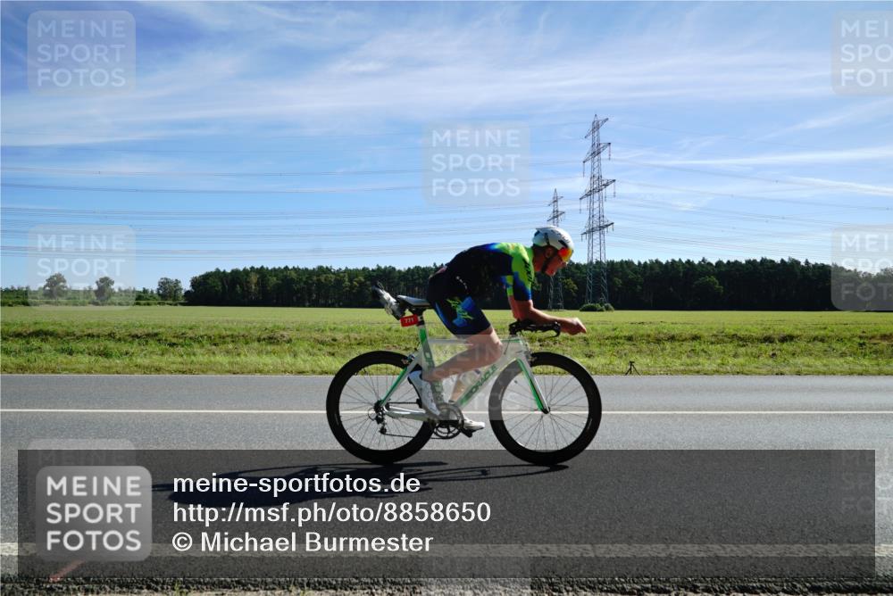 07.09.2025 - 19. Norderstedt Triathlon Michael Burmester http://msf.ph/oto/8858650 07.09.2025 11:31:30 Radfahren 749, 771 meine-sportfotos.de