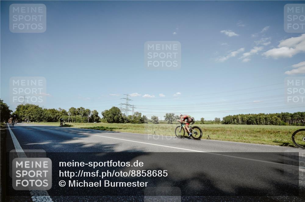 07.09.2025 - 19. Norderstedt Triathlon Michael Burmester http://msf.ph/oto/8858685 07.09.2025 15:41:47 Radfahren 431, 956, 1435 meine-sportfotos.de