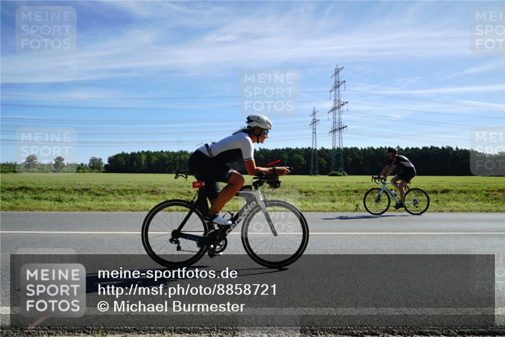 07.09.2025 - 19. Norderstedt Triathlon Michael Burmester http://msf.ph/oto/8858721 07.09.2025 11:32:17 Radfahren 186 meine-sportfotos.de