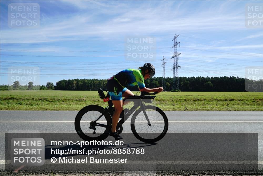 07.09.2025 - 19. Norderstedt Triathlon Michael Burmester http://msf.ph/oto/8858788 07.09.2025 11:32:52 Radfahren 770 meine-sportfotos.de