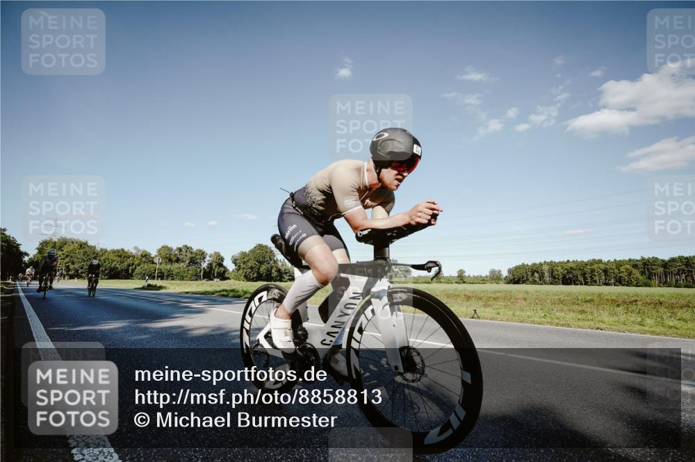 07.09.2025 - 19. Norderstedt Triathlon Michael Burmester http://msf.ph/oto/8858813 07.09.2025 15:42:38 Radfahren 378, 515, 520, 535, 953 meine-sportfotos.de