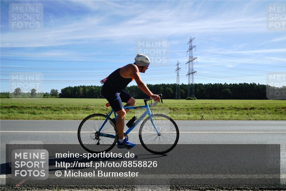 07.09.2025 - 19. Norderstedt Triathlon Michael Burmester http://msf.ph/oto/8858826 07.09.2025 11:33:11 Radfahren 1217, 1365 meine-sportfotos.de
