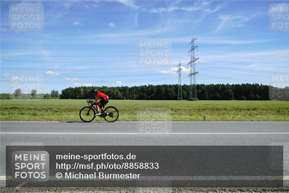 07.09.2025 - 19. Norderstedt Triathlon Michael Burmester http://msf.ph/oto/8858833 07.09.2025 13:18:12 Radfahren  meine-sportfotos.de