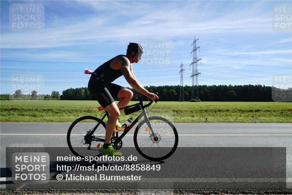 07.09.2025 - 19. Norderstedt Triathlon Michael Burmester http://msf.ph/oto/8858849 07.09.2025 11:33:26 Radfahren 773, 1225 meine-sportfotos.de