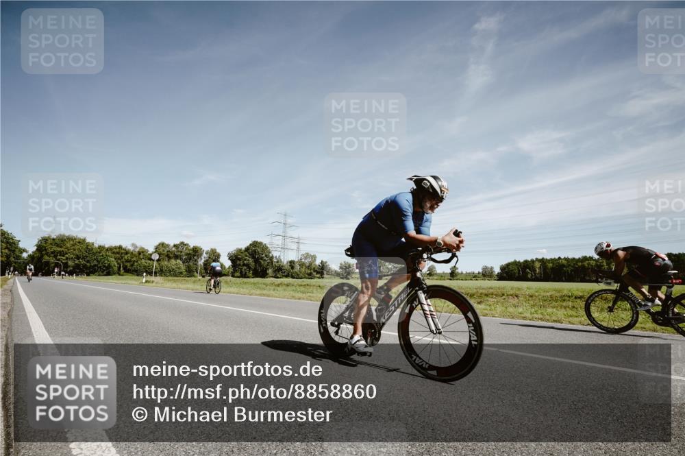 07.09.2025 - 19. Norderstedt Triathlon Michael Burmester http://msf.ph/oto/8858860 07.09.2025 12:36:33 Radfahren 798, 825, 1338 meine-sportfotos.de