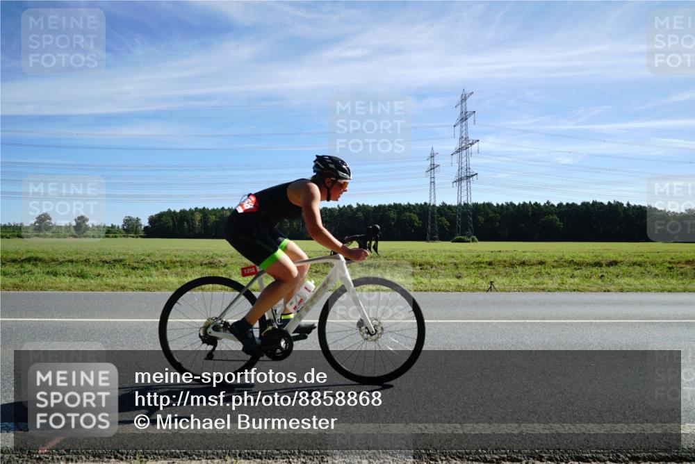 07.09.2025 - 19. Norderstedt Triathlon Michael Burmester http://msf.ph/oto/8858868 07.09.2025 11:33:36 Radfahren 1258, 1333 meine-sportfotos.de