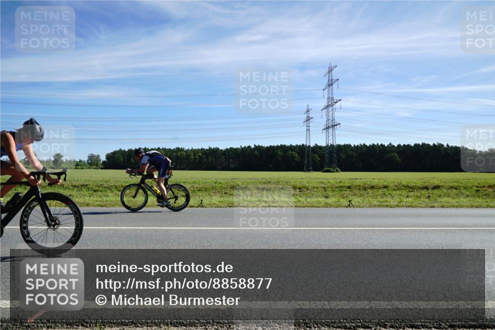 07.09.2025 - 19. Norderstedt Triathlon Michael Burmester http://msf.ph/oto/8858877 07.09.2025 11:33:47 Radfahren 1178 meine-sportfotos.de