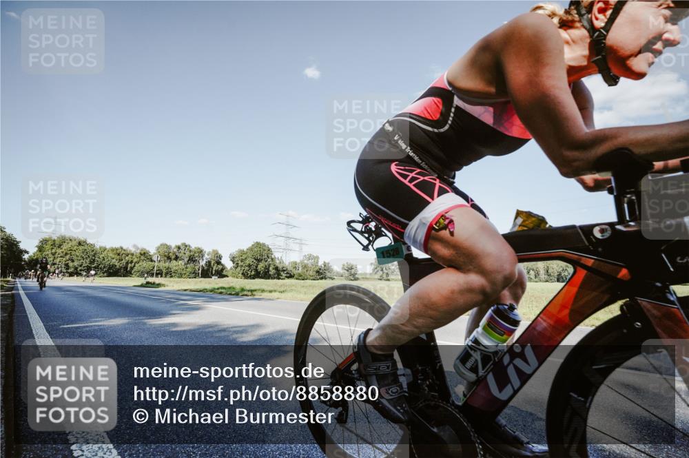 07.09.2025 - 19. Norderstedt Triathlon Michael Burmester http://msf.ph/oto/8858880 07.09.2025 15:43:06 Radfahren 496, 497, 1524, 1528 meine-sportfotos.de