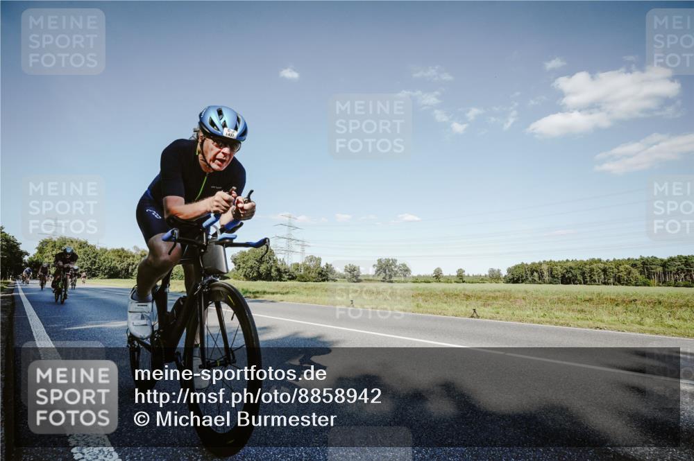 07.09.2025 - 19. Norderstedt Triathlon Michael Burmester http://msf.ph/oto/8858942 07.09.2025 15:43:28 Radfahren 505, 519, 521, 547, 903, 949, 1410, 1437, 1486 meine-sportfotos.de