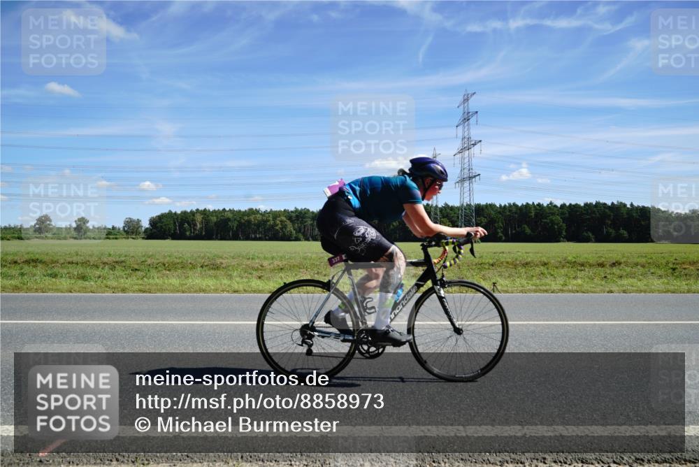 07.09.2025 - 19. Norderstedt Triathlon Michael Burmester http://msf.ph/oto/8858973 07.09.2025 13:21:22 Radfahren 337 meine-sportfotos.de