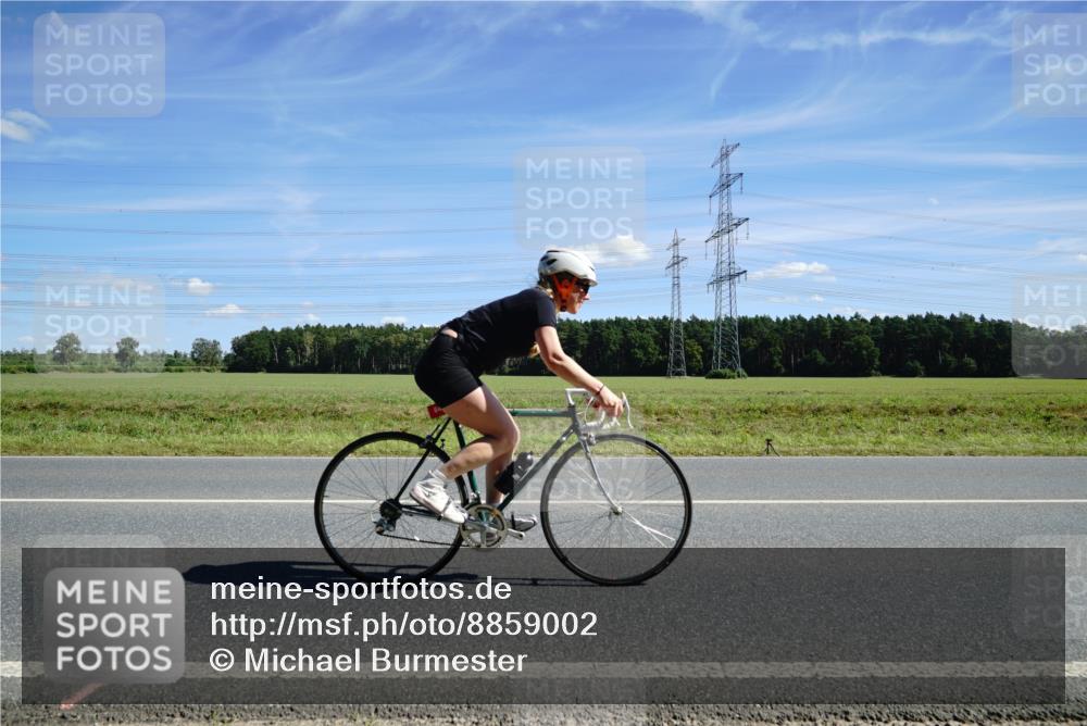 07.09.2025 - 19. Norderstedt Triathlon Michael Burmester http://msf.ph/oto/8859002 07.09.2025 13:22:43 Radfahren 312, 842 meine-sportfotos.de