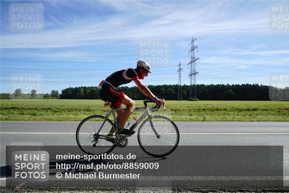 07.09.2025 - 19. Norderstedt Triathlon Michael Burmester http://msf.ph/oto/8859009 07.09.2025 11:34:53 Radfahren 199, 1207 meine-sportfotos.de