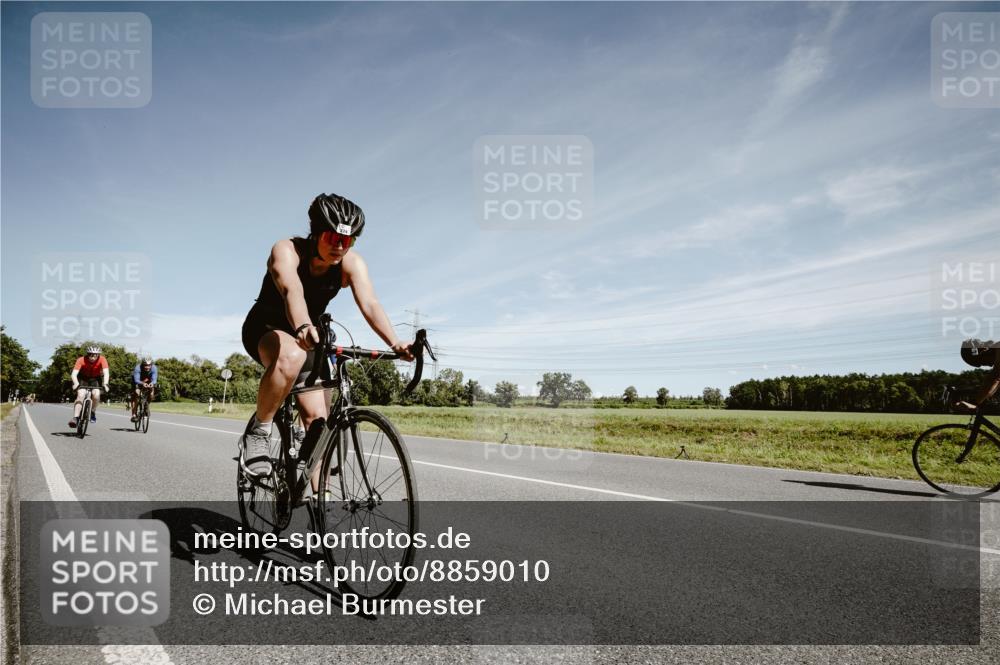 07.09.2025 - 19. Norderstedt Triathlon Michael Burmester http://msf.ph/oto/8859010 07.09.2025 12:38:37 Radfahren 224, 247, 309, 766, 808 meine-sportfotos.de