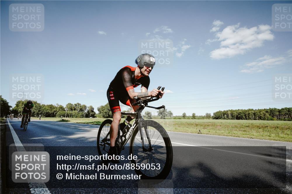 07.09.2025 - 19. Norderstedt Triathlon Michael Burmester http://msf.ph/oto/8859053 07.09.2025 15:44:13 Radfahren 467, 525 meine-sportfotos.de