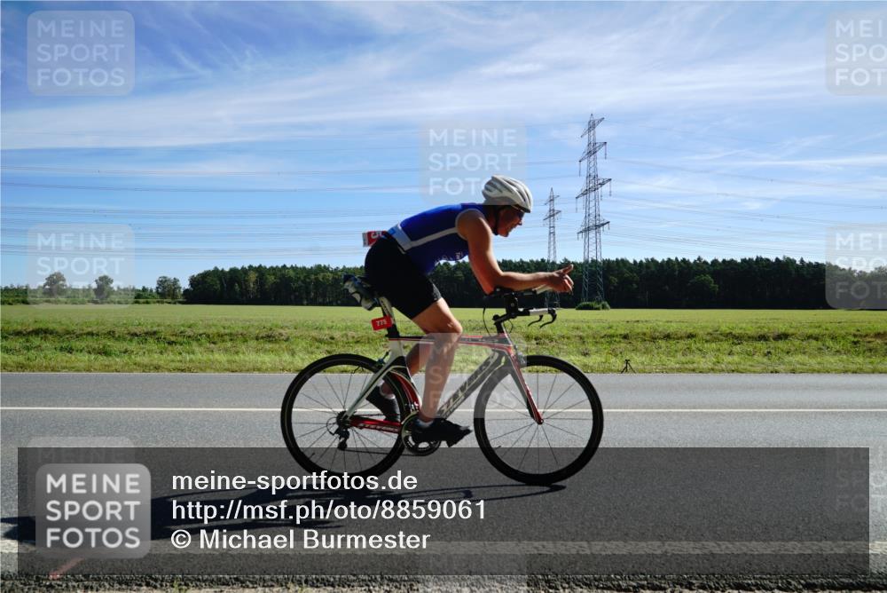 07.09.2025 - 19. Norderstedt Triathlon Michael Burmester http://msf.ph/oto/8859061 07.09.2025 11:35:18 Radfahren 191, 775 meine-sportfotos.de
