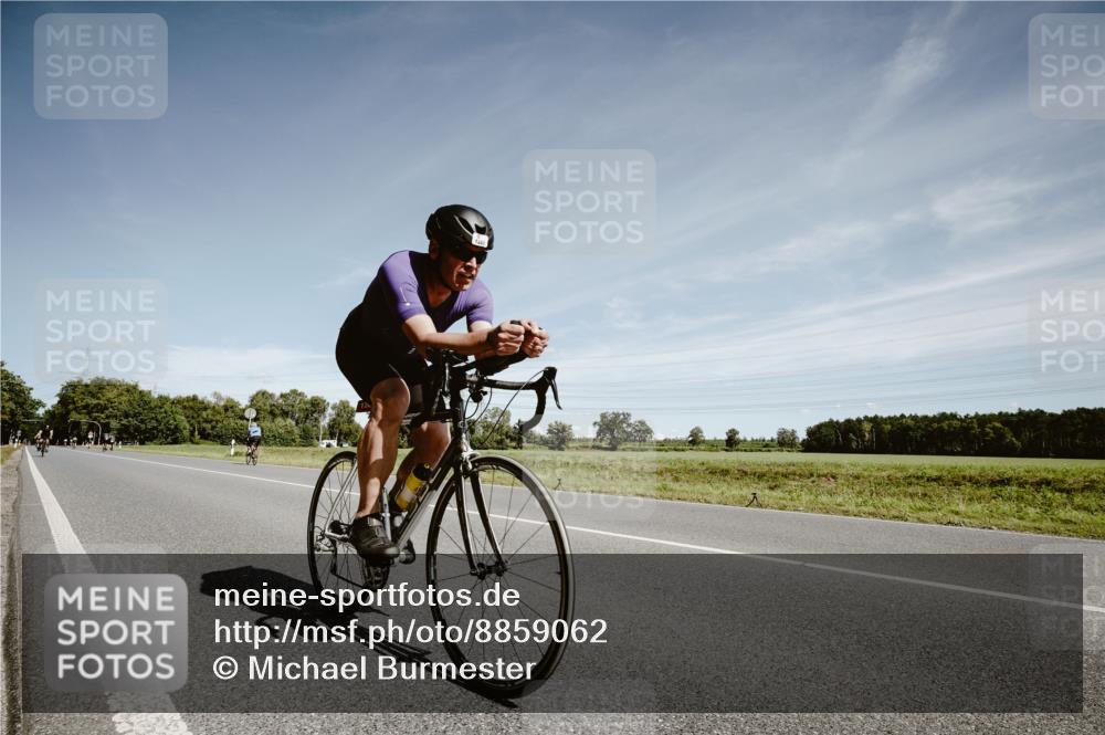 07.09.2025 - 19. Norderstedt Triathlon Michael Burmester http://msf.ph/oto/8859062 07.09.2025 12:39:03 Radfahren 1283 meine-sportfotos.de