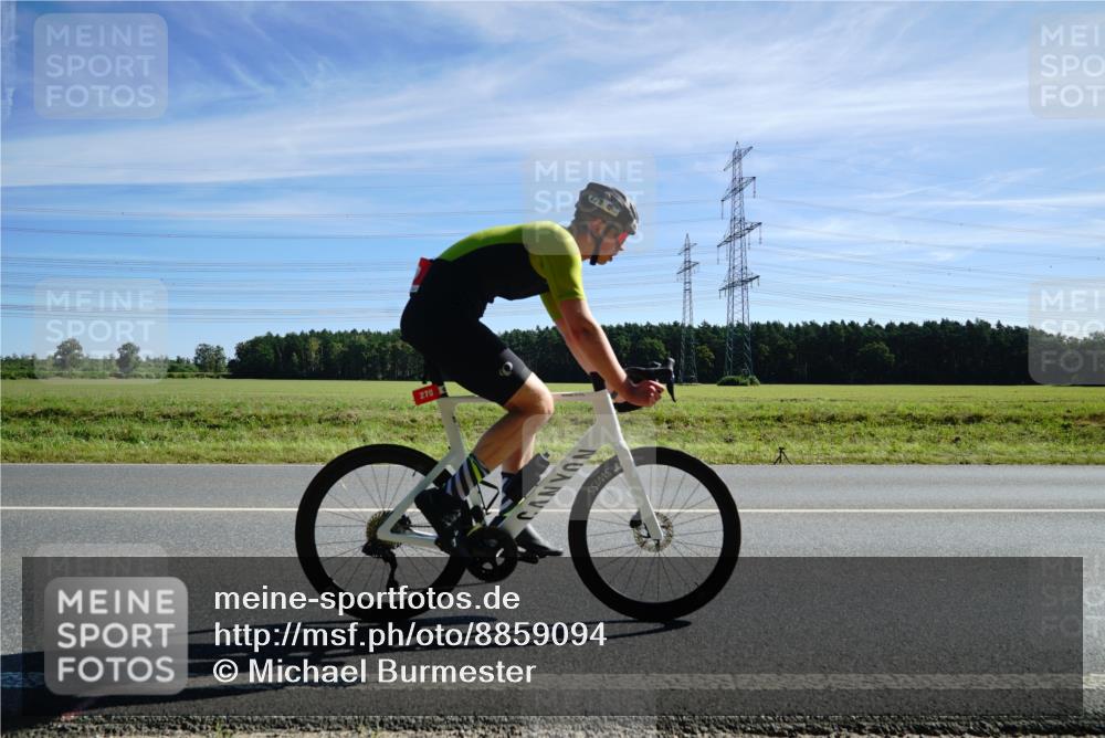 07.09.2025 - 19. Norderstedt Triathlon Michael Burmester http://msf.ph/oto/8859094 07.09.2025 11:35:31 Radfahren 279 meine-sportfotos.de