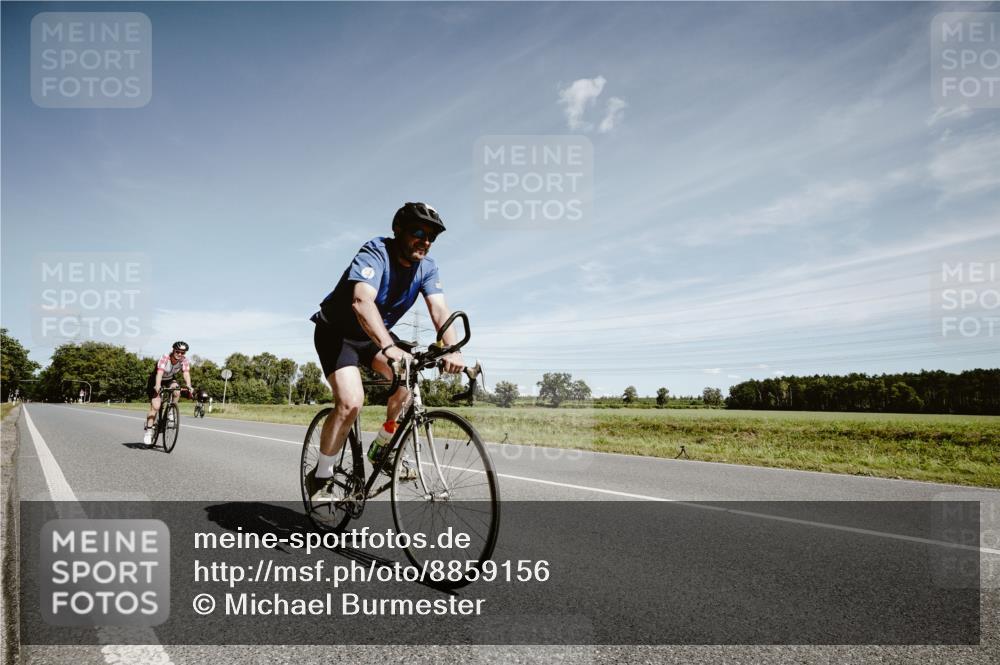 07.09.2025 - 19. Norderstedt Triathlon Michael Burmester http://msf.ph/oto/8859156 07.09.2025 12:41:01 Radfahren 197, 1263 meine-sportfotos.de