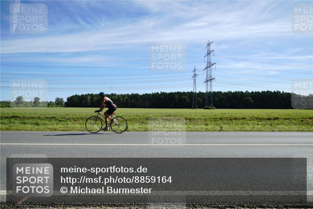 07.09.2025 - 19. Norderstedt Triathlon Michael Burmester http://msf.ph/oto/8859164 07.09.2025 11:36:22 Radfahren 845, 1200, 1267 meine-sportfotos.de