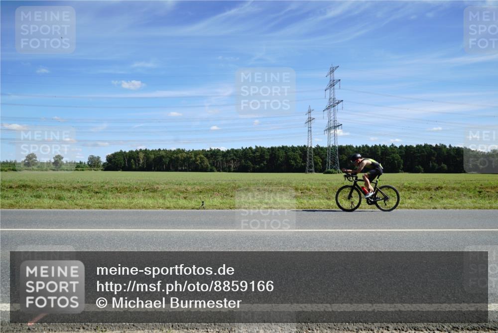 07.09.2025 - 19. Norderstedt Triathlon Michael Burmester http://msf.ph/oto/8859166 07.09.2025 13:29:40 Radfahren  meine-sportfotos.de