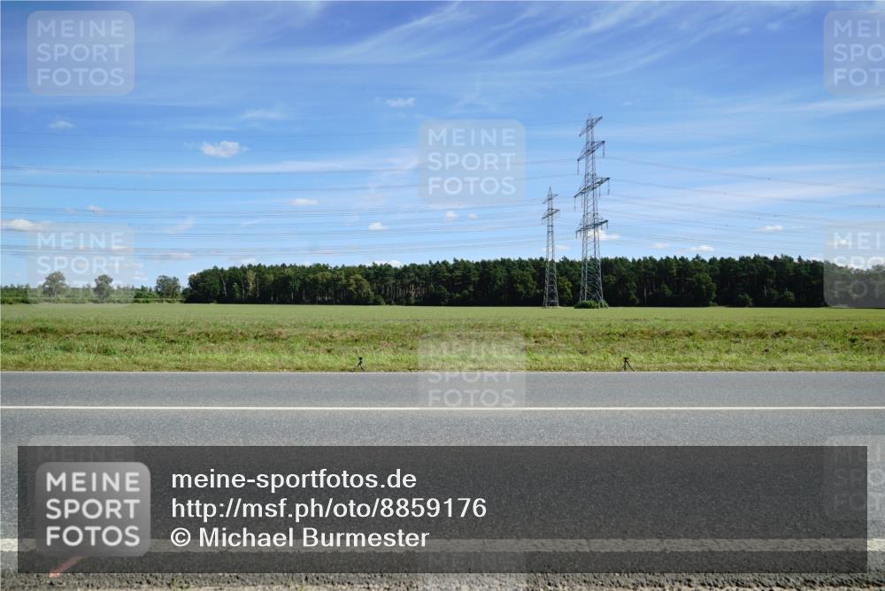 07.09.2025 - 19. Norderstedt Triathlon Michael Burmester http://msf.ph/oto/8859176 07.09.2025 13:29:55 Radfahren  meine-sportfotos.de