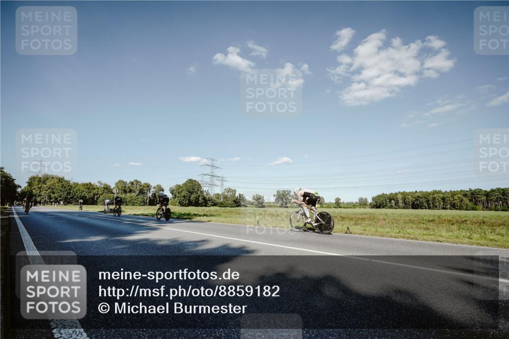 07.09.2025 - 19. Norderstedt Triathlon Michael Burmester http://msf.ph/oto/8859182 07.09.2025 15:45:00 Radfahren 1492 meine-sportfotos.de
