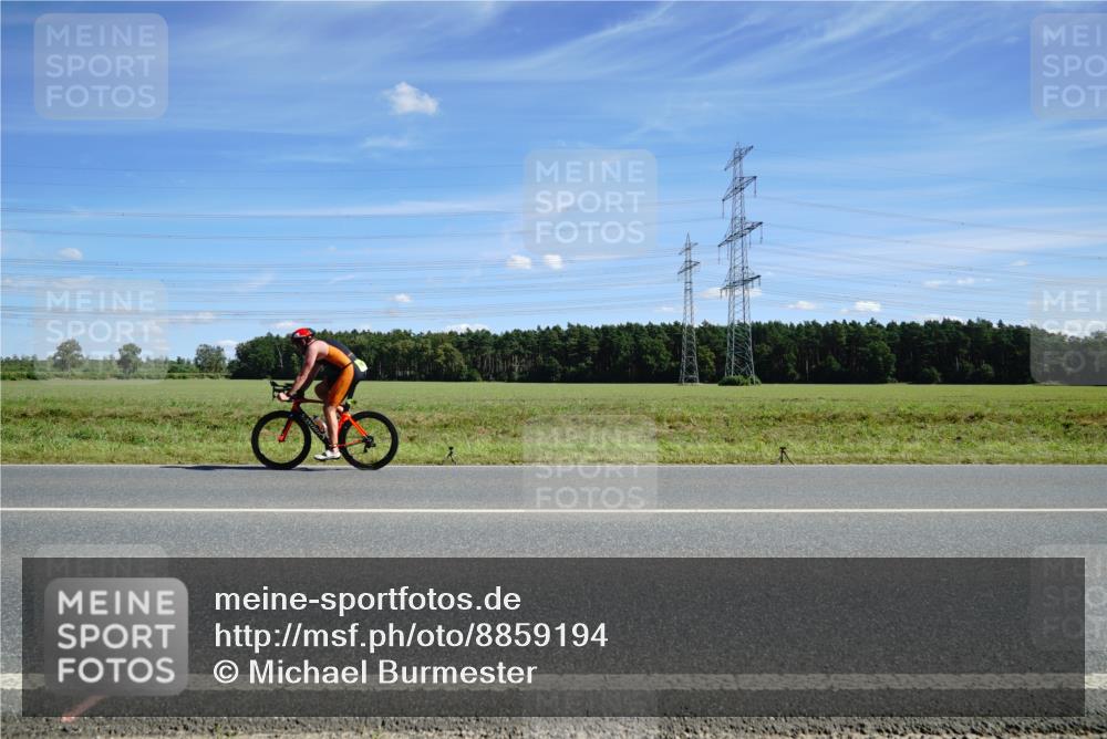 07.09.2025 - 19. Norderstedt Triathlon Michael Burmester http://msf.ph/oto/8859194 07.09.2025 13:31:34 Radfahren  meine-sportfotos.de