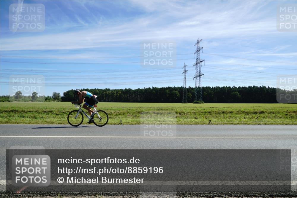 07.09.2025 - 19. Norderstedt Triathlon Michael Burmester http://msf.ph/oto/8859196 07.09.2025 11:36:35 Radfahren 849, 1164, 1206 meine-sportfotos.de
