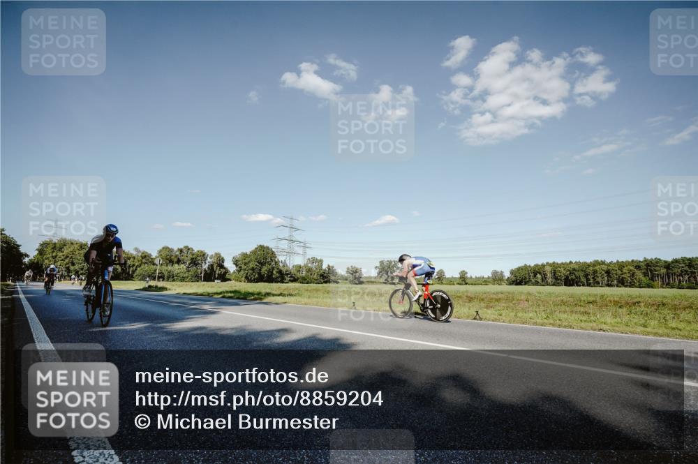 07.09.2025 - 19. Norderstedt Triathlon Michael Burmester http://msf.ph/oto/8859204 07.09.2025 15:45:11 Radfahren 939, 1071, 1470 meine-sportfotos.de