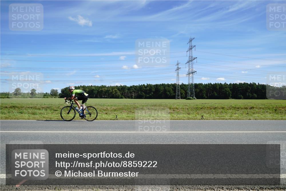 07.09.2025 - 19. Norderstedt Triathlon Michael Burmester http://msf.ph/oto/8859222 07.09.2025 13:32:46 Radfahren  meine-sportfotos.de