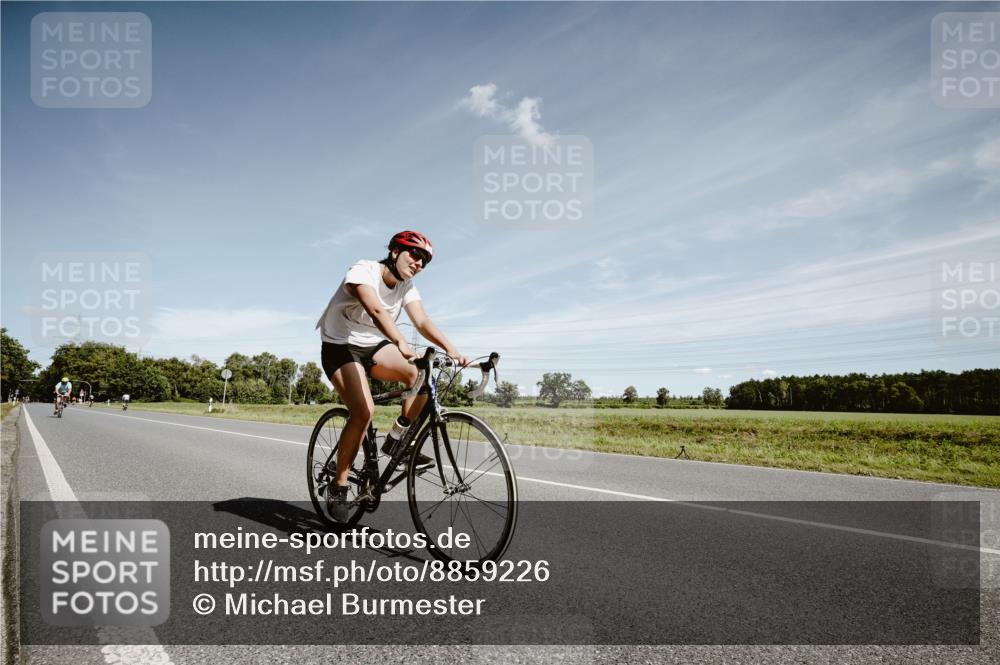 07.09.2025 - 19. Norderstedt Triathlon Michael Burmester http://msf.ph/oto/8859226 07.09.2025 12:41:55 Radfahren 137, 150, 214 meine-sportfotos.de