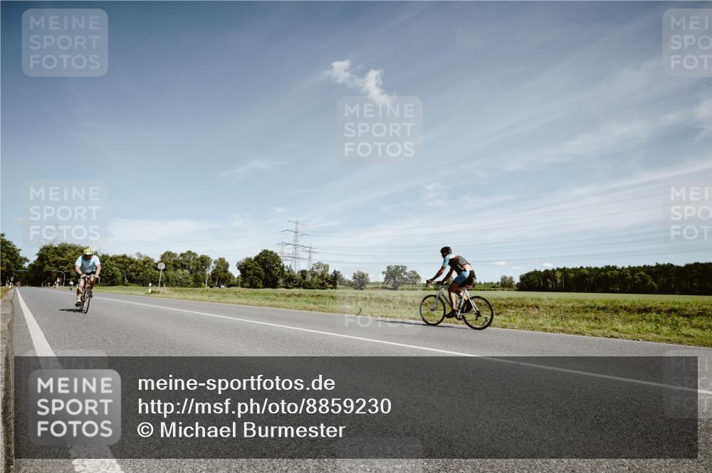 07.09.2025 - 19. Norderstedt Triathlon Michael Burmester http://msf.ph/oto/8859230 07.09.2025 12:41:58 Radfahren 150, 762 meine-sportfotos.de