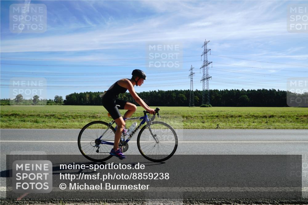 07.09.2025 - 19. Norderstedt Triathlon Michael Burmester http://msf.ph/oto/8859238 07.09.2025 11:36:55 Radfahren 1155 meine-sportfotos.de