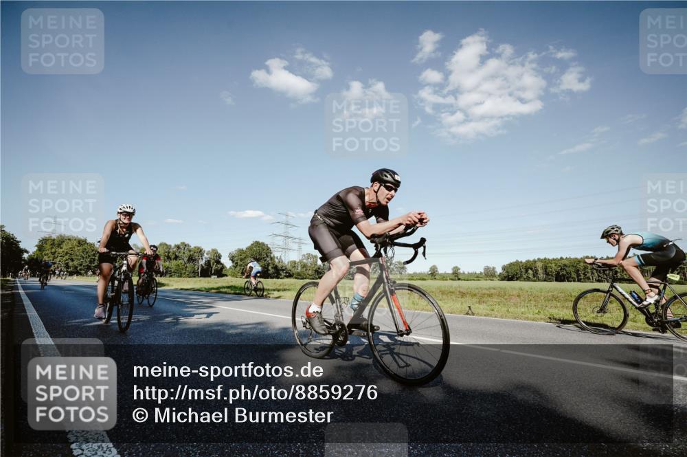 07.09.2025 - 19. Norderstedt Triathlon Michael Burmester http://msf.ph/oto/8859276 07.09.2025 15:45:35 Radfahren 485, 552, 916, 950, 1474, 1541 meine-sportfotos.de