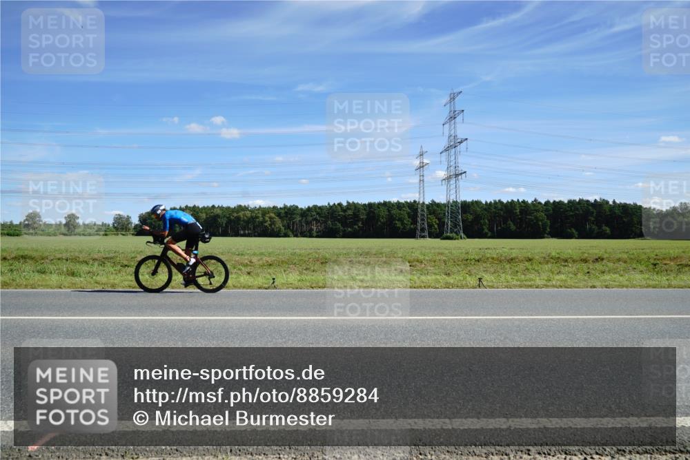 07.09.2025 - 19. Norderstedt Triathlon Michael Burmester http://msf.ph/oto/8859284 07.09.2025 13:34:59 Radfahren  meine-sportfotos.de