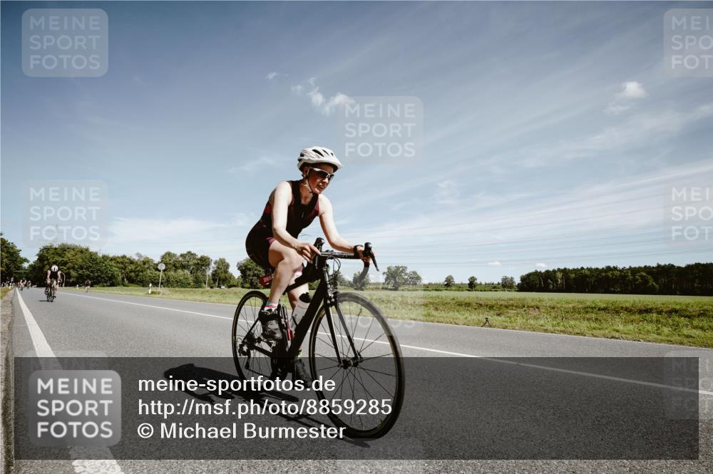 07.09.2025 - 19. Norderstedt Triathlon Michael Burmester http://msf.ph/oto/8859285 07.09.2025 12:42:52 Radfahren 141, 265 meine-sportfotos.de